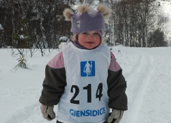 Bilder frå skirenn på Humlestøl