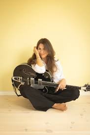 CLAUDIA SCOTT DUO